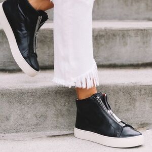 Frye Lena Zip-Up Black Leather High Top Sneakers In Women’s Size 8:5